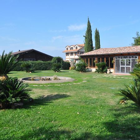 Agriturismo La Colombaia Capua Exterior foto